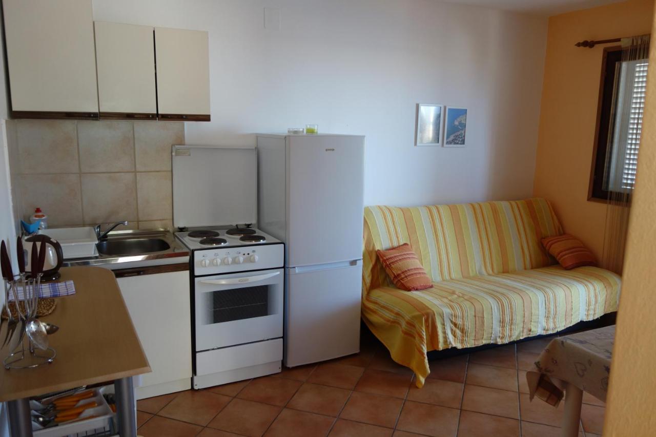 לוקובו Apartments Lavanda מראה חיצוני תמונה